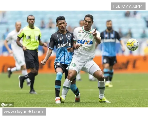 巴西甲联赛圣保罗主场迎战沙佩科恩斯全力争胜之战