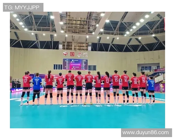 上海女排最新14人名单揭晓,留美副攻归队,3大新星获蔡斌选拔